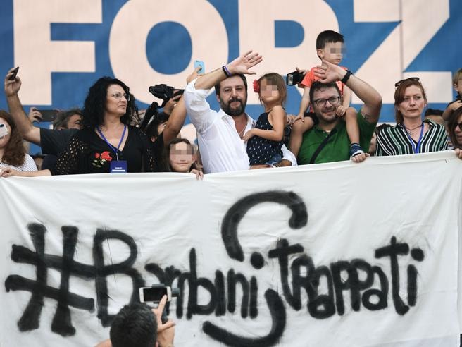 Maricetta Tirrito, chi è la donna che ha portato Greta “non di Bibbiano” sul palco di Pontida article-post