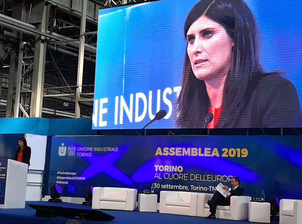 Chiara Appendino dice no alla Tav ma sì a Hyperloop (che ancora non esiste da nessuna parte) article-post