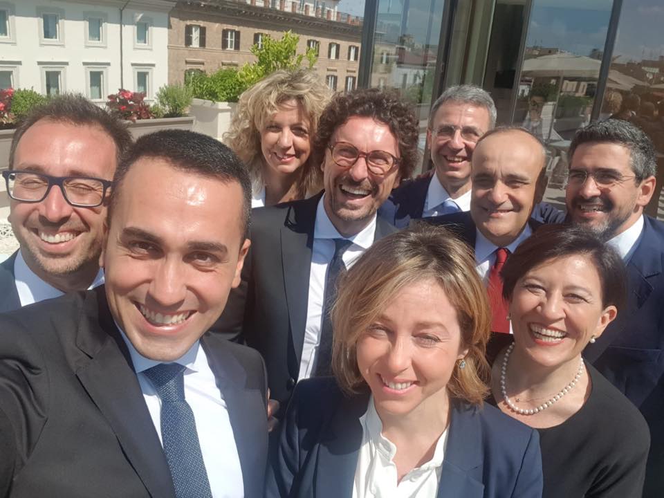 grillo toninelli lezzi trenta bonisoli trombati conte bis - 1