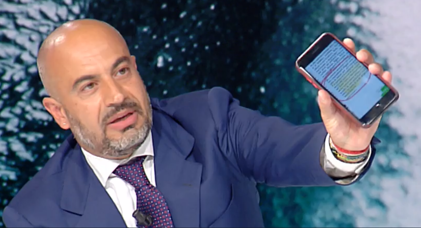 Paragone va a Cartabianca a fare il leghista e nel M5S nessuno lo caccia preview