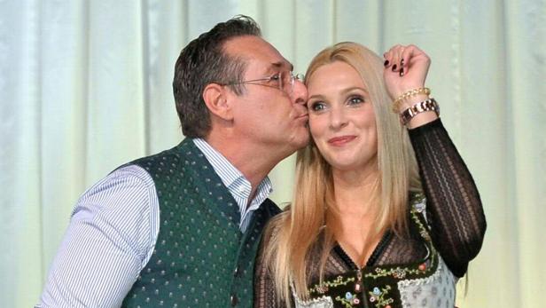 La scoppola presa dall’estrema destra in Austria e la fuga di Strache article-post