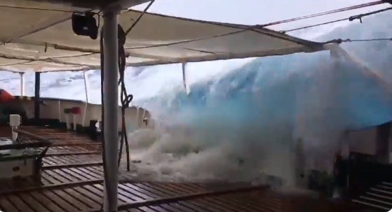 La discontinuità di Conte? Lasciare la Ocean Viking sballottata dal mare facendo finta di niente article-post