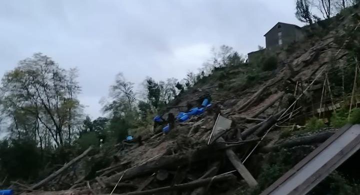 genova maltempo frana rivarolo