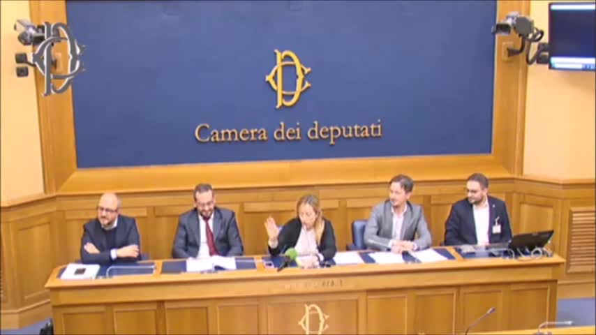 meloni report conferenza stampa camera