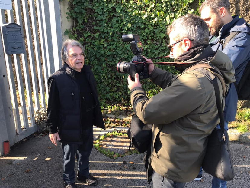 Brunetta si incatena per dire no alla discarica alla Falcognana (ma lì produce il suo vino…) article-post