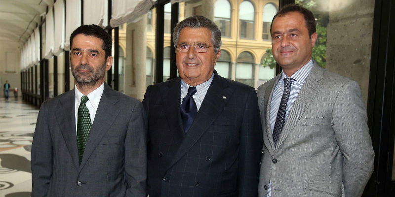 John Elkann E L Acquisto Di Repubblica E Stampa