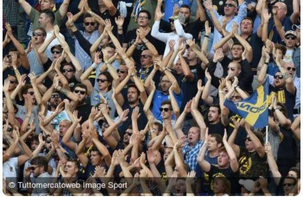 verona tifosi razzisti 1