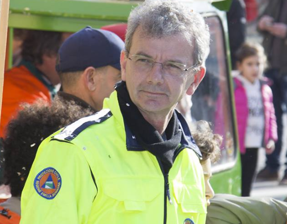 Il sindaco della Lega che spiega perché il pizzino di Salvini sulle famiglie sfollate dopo il terremoto in Emilia è una fregnaccia article-post