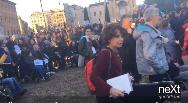 Le Sardine a Roma e Com’è profondo il mare a Piazza San Giovanni preview