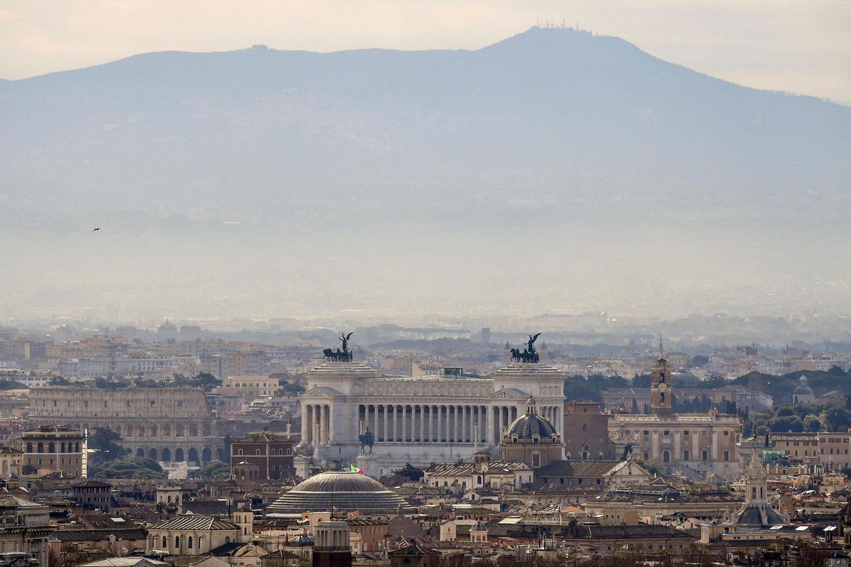 Lo stop ai diesel Euro 6 nella fascia verde a Roma article-post