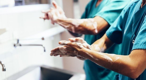 lavarsi le mani coronavirus