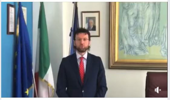 Coronavirus: la donna tornata dalla Lombardia positiva e la caccia all’untore del sindaco di Acerra preview