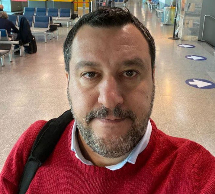 Il poliziotto della scorta di Salvini positivo al Coronavirus (il Capitano farà il tampone) article-post