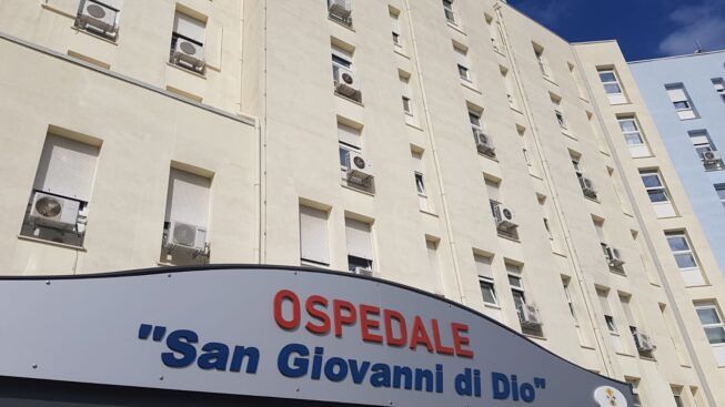 La vergogna delle liste dei malati di Coronavirus sui social a Matera e Crotone article-post