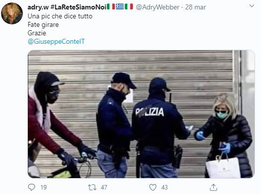 La foto tagliata dai sovranisti per far sembrare il rider un migrante in giro con la quarantena article-post