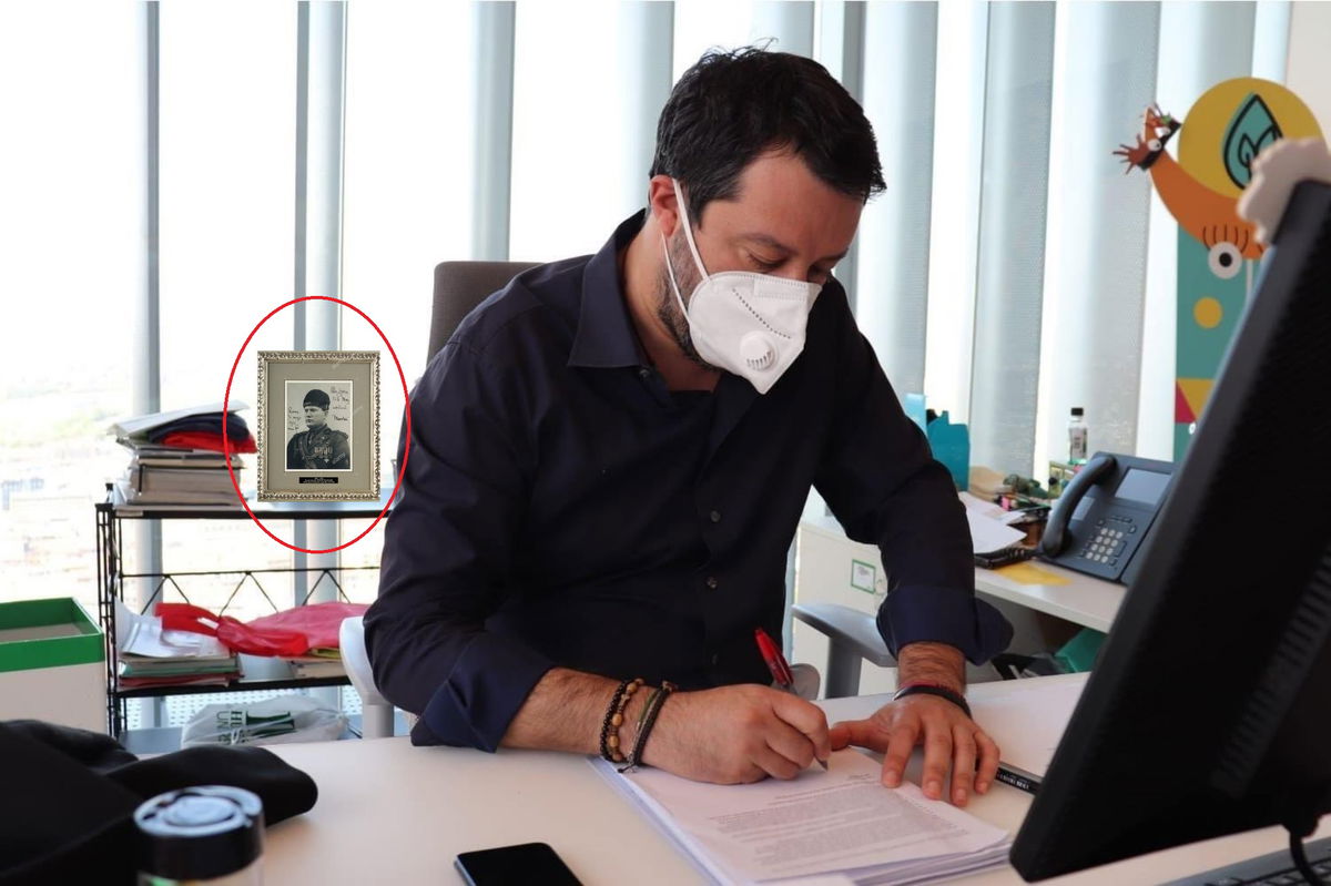 La bufala di Salvini e della foto di Mussolini article-post