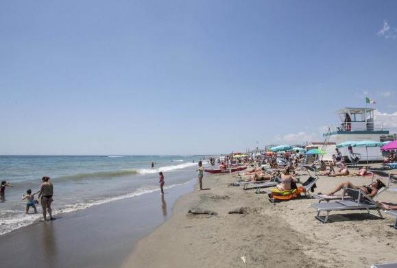 app spiagge libere roma