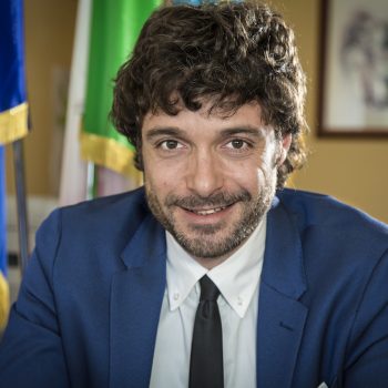 Marco Cacciatore: il consigliere M5S che rischia l’espulsione per la discarica in Valle Galeria article-post