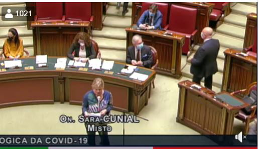 Eccellenze italiane: Sara Cunial e Bill Gates da arrestare su Buzzfeed preview