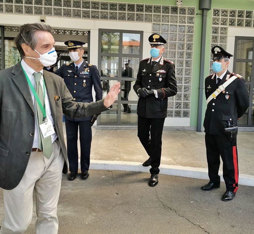 Le contraddizioni di Attilio Fontana sull’appalto dei camici a moglie e cognato preview