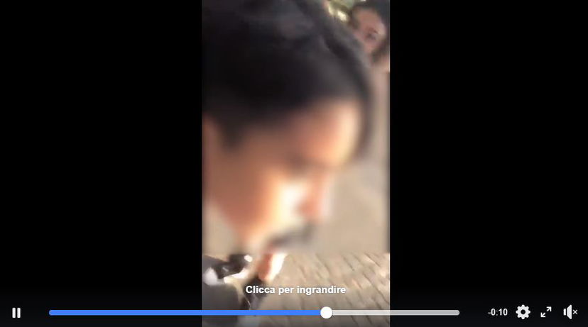 Il video del bambino picchiato dai bulli a Fuorigrotta preview