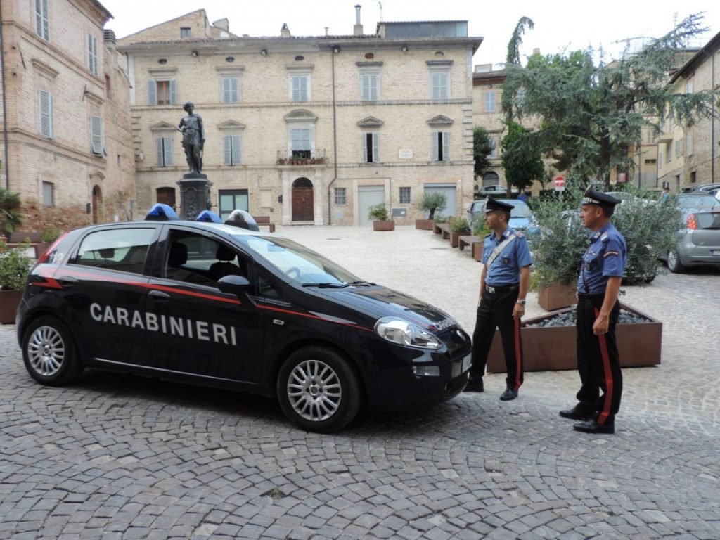 carabinieri rsa provincia ascoli infermiere arrestato