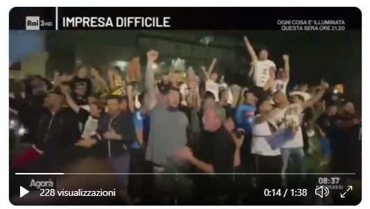 Gli assembramenti a Napoli per festeggiare la Coppa Italia preview