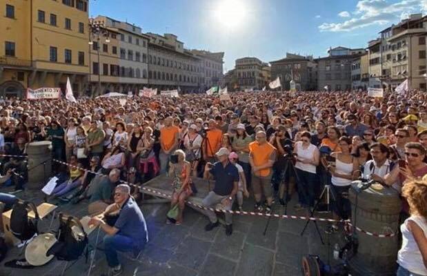 La manifestazione del Movimento 3V a Firenze article-post