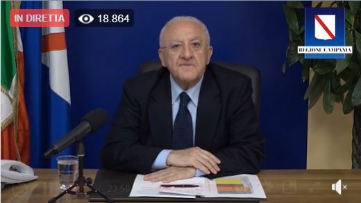 De Luca e Salvini che ha «la faccia come il fondoschiena, peraltro usurato» preview