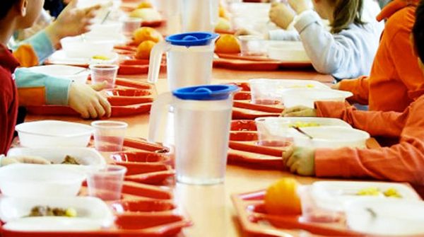 Le mense chiuse e il pranzo al sacco nelle scuole di Roma article-post