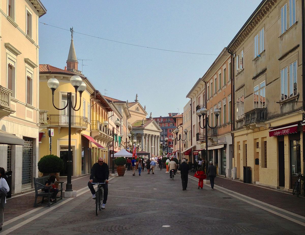 Le 10 persone in quarantena a San Donà di Piave per un positivo nell’azienda di carni article-post