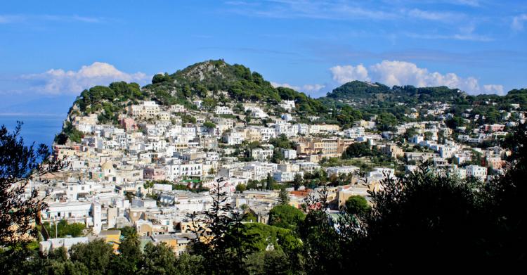 turisti romani capri coronavirus