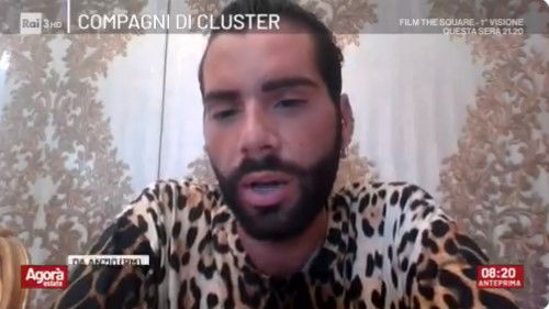 Federico Fashion Style sul traghetto con la febbre (e nessuno ha controllato) preview