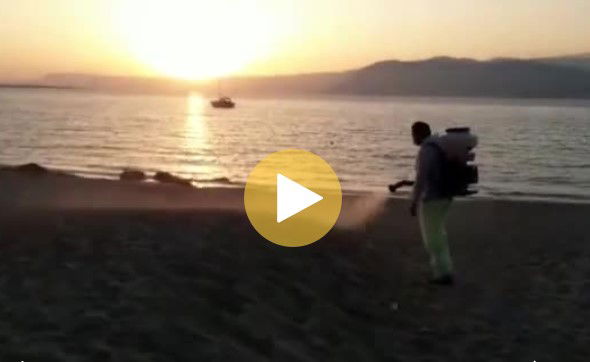 La genialata della sanificazione delle spiagge ora COVID-free a Messina (no, non è vero) preview