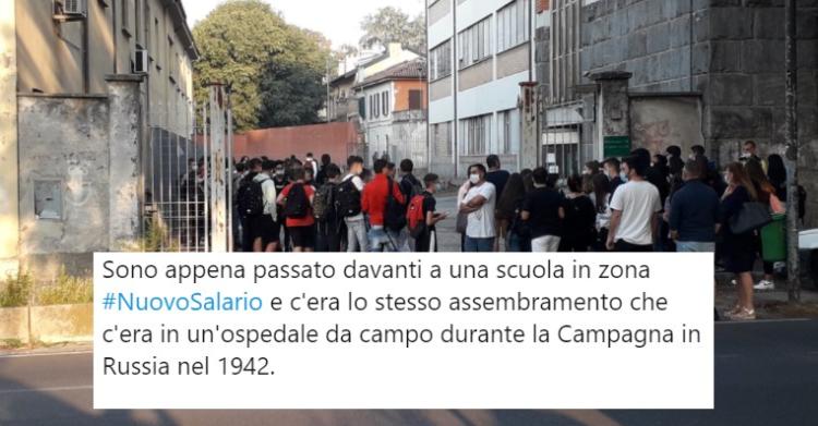 inizio scuola assembramenti primo giorno di scuola