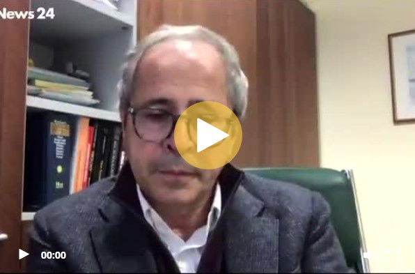 “Tamponi solo ai sintomatici? Una catastrofe annunciata”: Crisanti fa a pezzi la proposta delle Regioni article-post