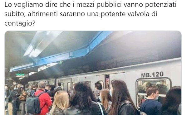 Le fermate dei trasporti pubblici piene e le feste private in sei article-post