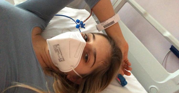 adele di costanzo dottoressa malata insultata negazionisti