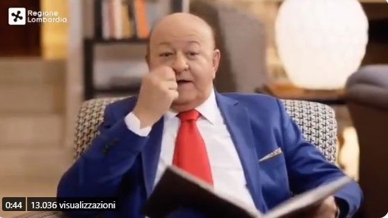 Massimo Boldi e il problemone del “metti e togli” la mascherina se gli chiedono una foto preview