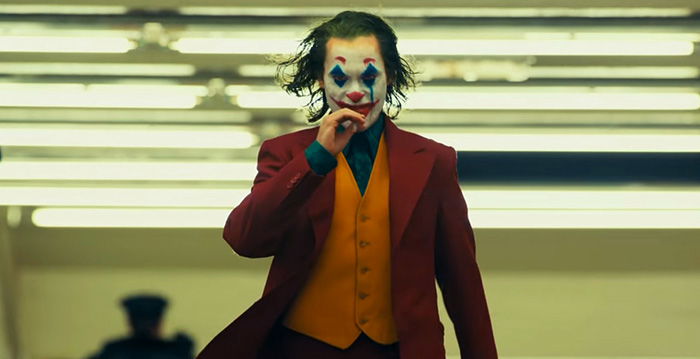 I ragazzini di Milano che si sfregiano per sembrare Joker article-post