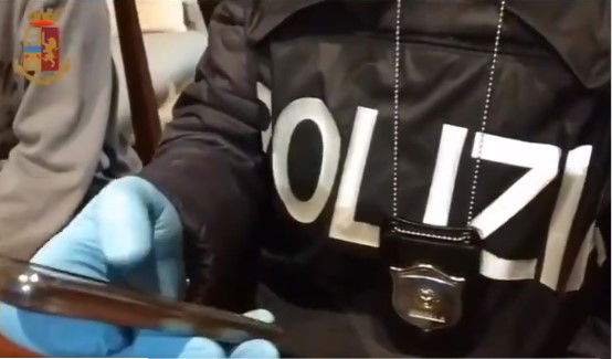 tiktok video sfida estrema influencer denunciata lentini