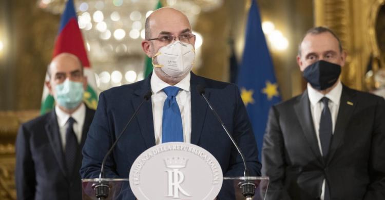 chat 5 stelle governo draghi crimi