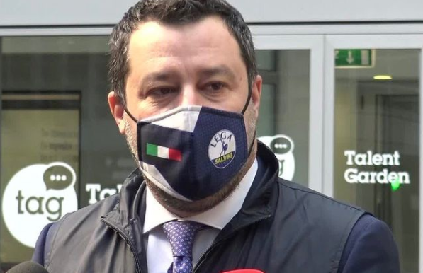 Salvini legge omofobia
