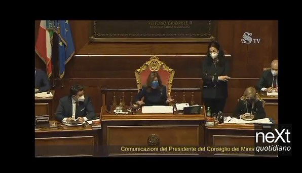 La figuraccia di Ciampolillo sgridato dalla Casellati in Senato: “Ogni volta arriva all’ultimo…” | VIDEO preview