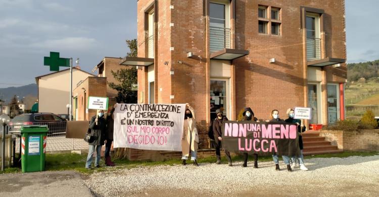 non una di meno lucca