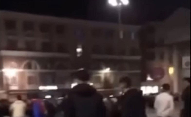 La rissa a Piazza del Popolo con 150 ragazzini – VIDEO article-post