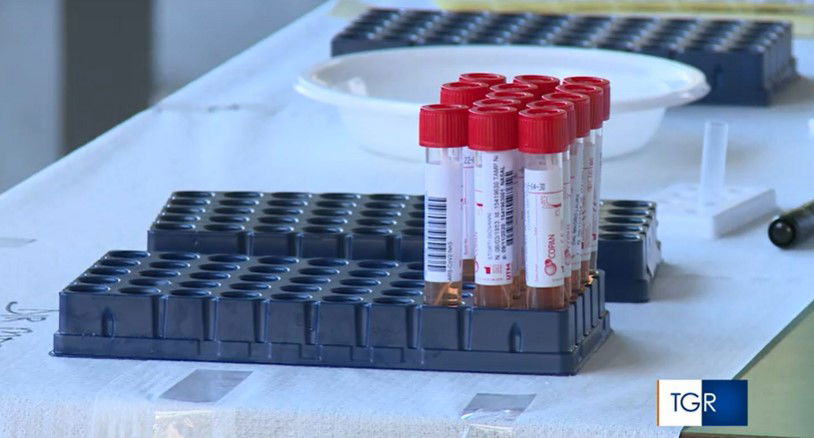 Il focolaio COVID in ospedale a Rovigo e gli operatori sanitari no vax nello stesso reparto article-post