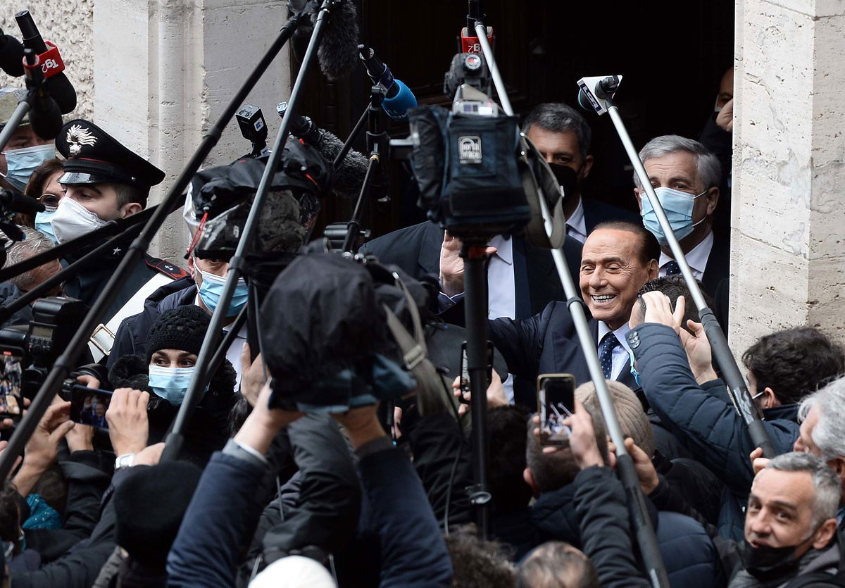 Berlusconi ricoverato da lunedì mattina article-post