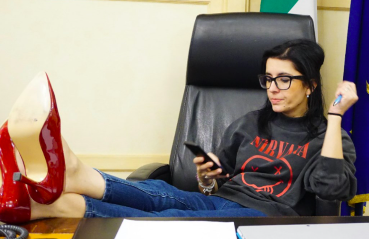 article-post
