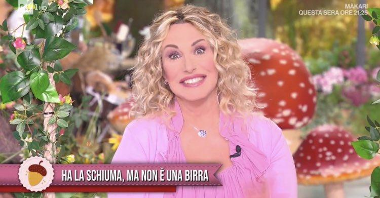 ha la schiuma ma antonella clerici video è sempre mezzogiorno